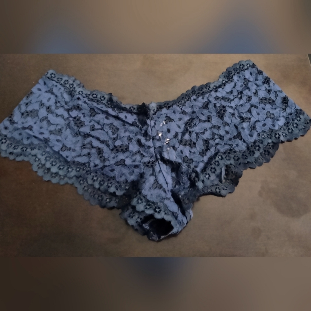 NWOT Victoria's Secret Crochet Lace Shortie